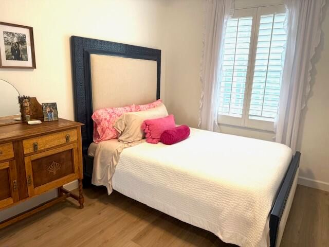 142 Santa Barbara Way, Palm Beach Gardens, FL 33410