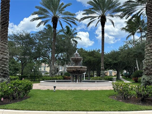 142 Santa Barbara Way, Palm Beach Gardens, FL 33410