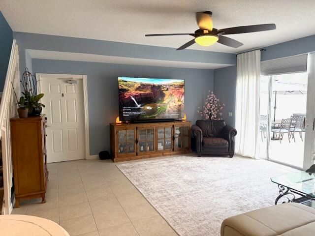 142 Santa Barbara Way, Palm Beach Gardens, FL 33410