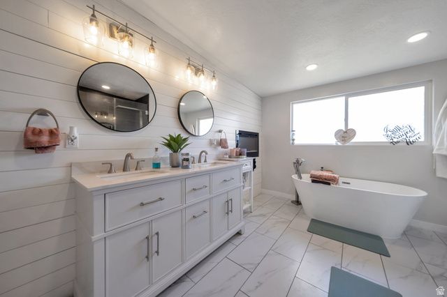 3281 S BROADWAY ST, Magna, UT 84044