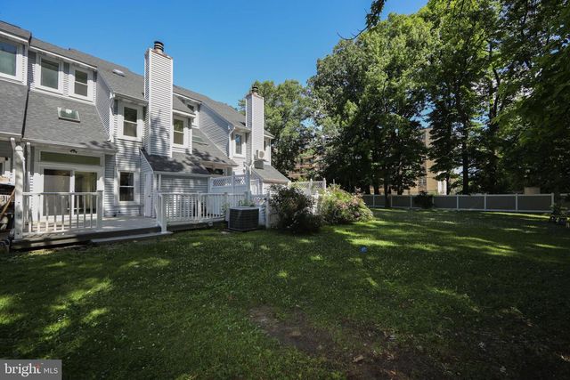 32 APPLEY CT, Cherry Hill, NJ 08002