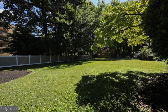 32 APPLEY CT, Cherry Hill, NJ 08002