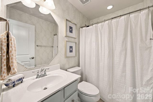 1717 Fleetwood Drive, Charlotte, NC 28208