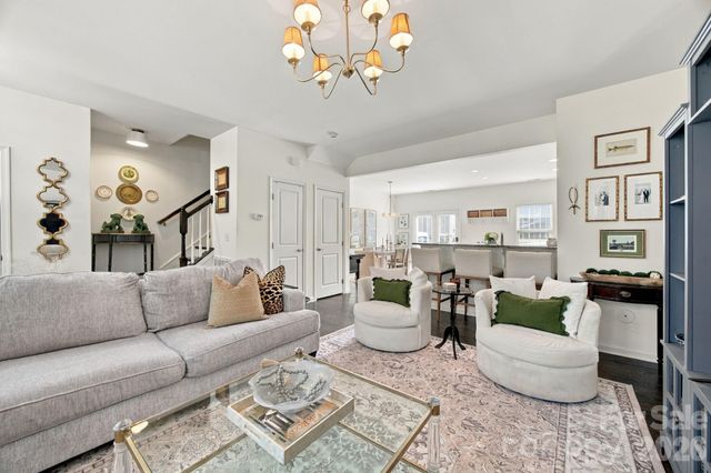 1717 Fleetwood Drive, Charlotte, NC 28208
