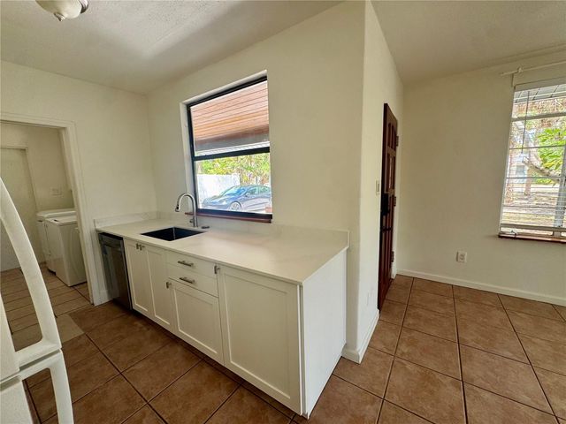 2107 CHIPPAWA PLACE, Sarasota, FL 34234