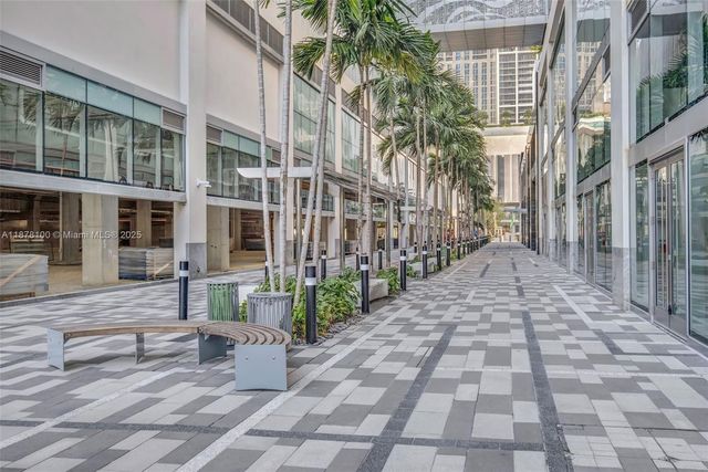 851 NE 1st Ave 2708, Miami, FL 33132