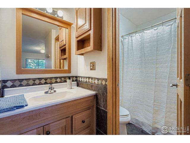 695 Manhattan Dr 109, Boulder, CO 80303