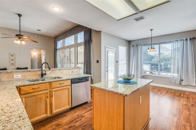 2953 Cheshire Way, Grand Prairie, TX 75052