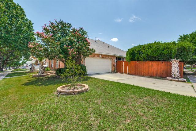 2953 Cheshire Way, Grand Prairie, TX 75052