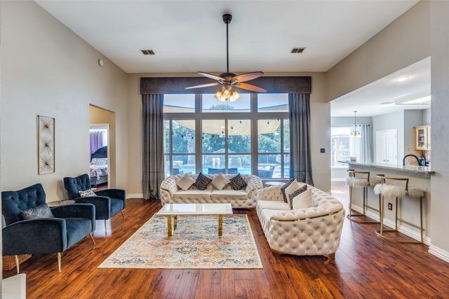 2953 Cheshire Way, Grand Prairie, TX 75052