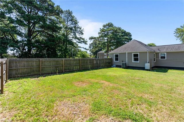 102 Windsor RD, Portsmouth, VA 23701