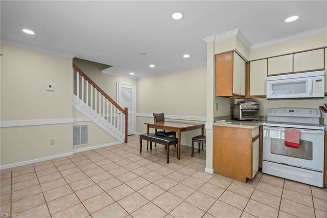 1671 Ocean Bay DR, Virginia Beach, VA 23454
