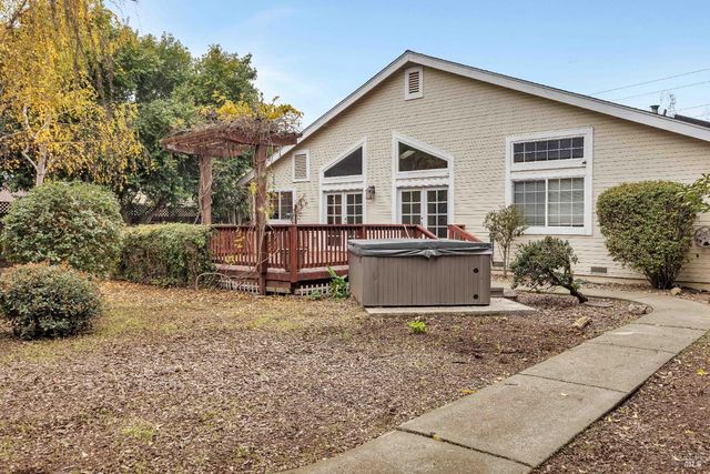 256 Honeydew Dr, Vallejo, CA 94591