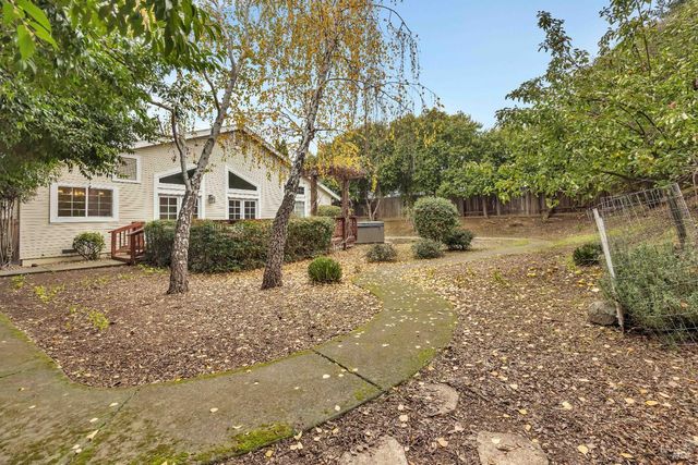 256 Honeydew Dr, Vallejo, CA 94591