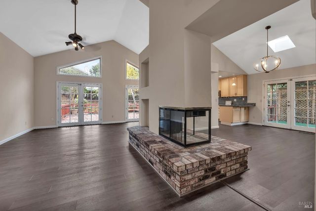 256 Honeydew Dr, Vallejo, CA 94591