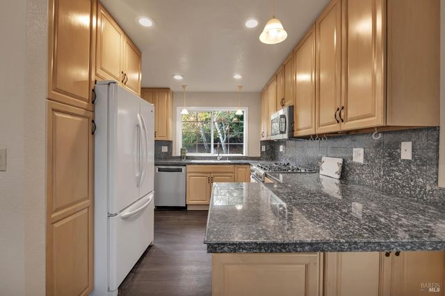 256 Honeydew Dr, Vallejo, CA 94591