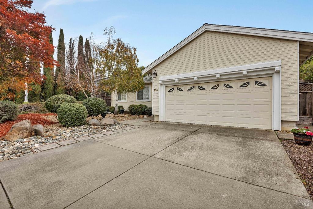 256 Honeydew Dr, Vallejo, CA 94591