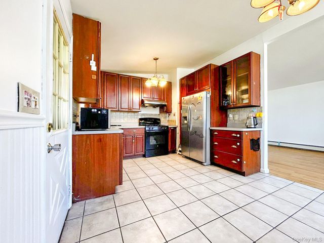 61 Straight Path, Rock Hill, NY 12775