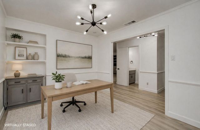 1888 Saxony Lane, Houston, TX 77058