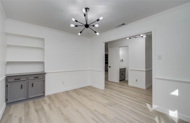 1888 Saxony Lane, Houston, TX 77058
