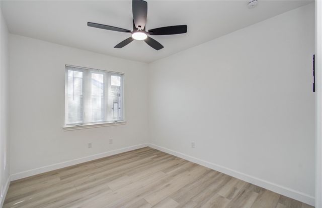 1888 Saxony Lane, Houston, TX 77058