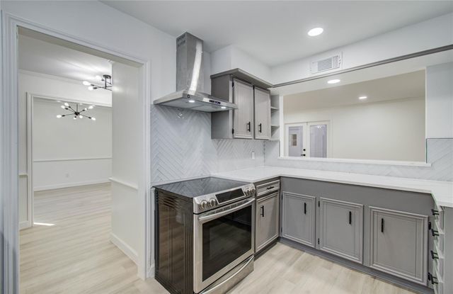1888 Saxony Lane, Houston, TX 77058