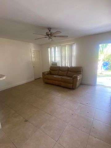 3610 AVENUE F Avenue, Riviera Beach, FL 33404