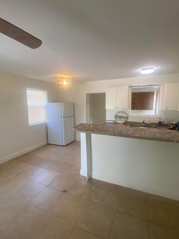 3610 AVENUE F Avenue, Riviera Beach, FL 33404