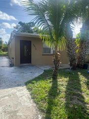 3610 AVENUE F Avenue, Riviera Beach, FL 33404