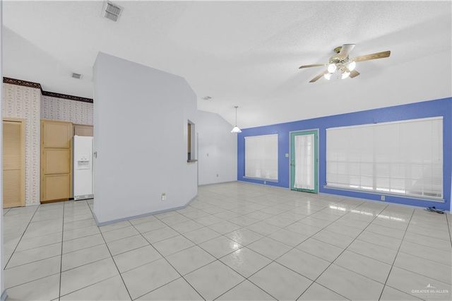 7504 N 19th Street, Mcallen, TX 78504