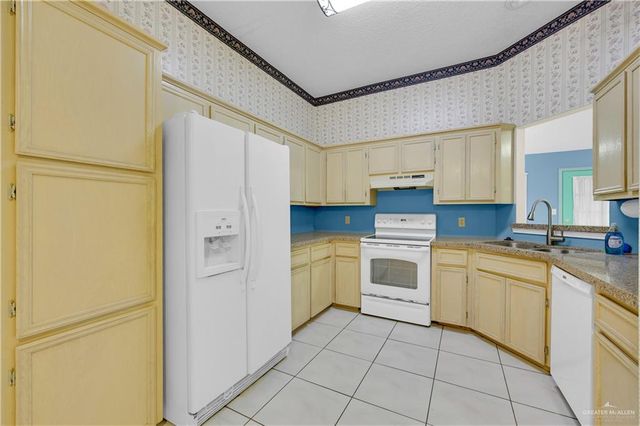 7504 N 19th Street, Mcallen, TX 78504