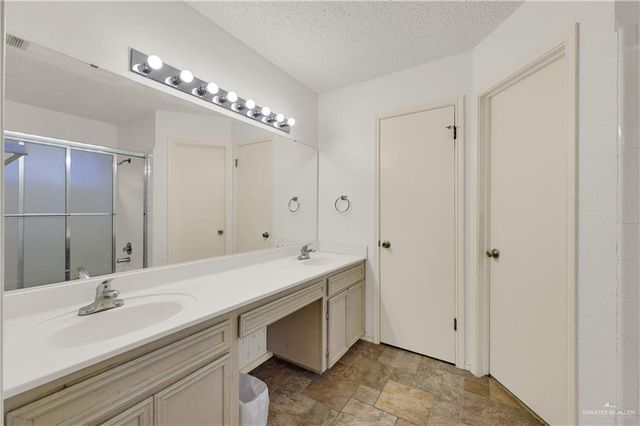 7504 N 19th Street, Mcallen, TX 78504