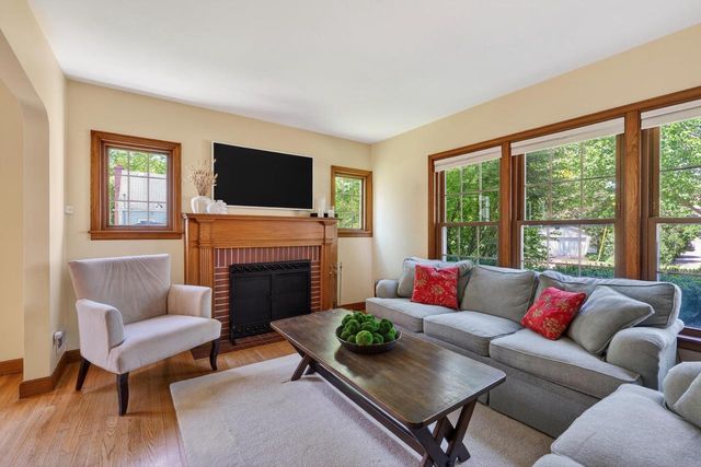 13 Oxford Place, Madison, WI 53704