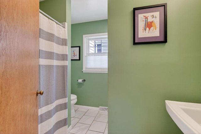 13 Oxford Place, Madison, WI 53704