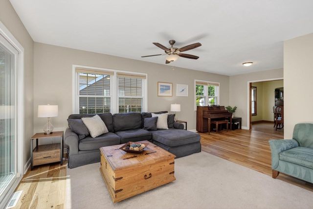 13 Oxford Place, Madison, WI 53704