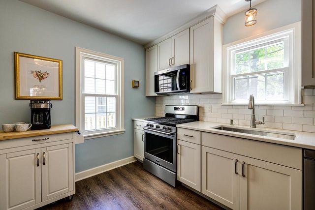 13 Oxford Place, Madison, WI 53704