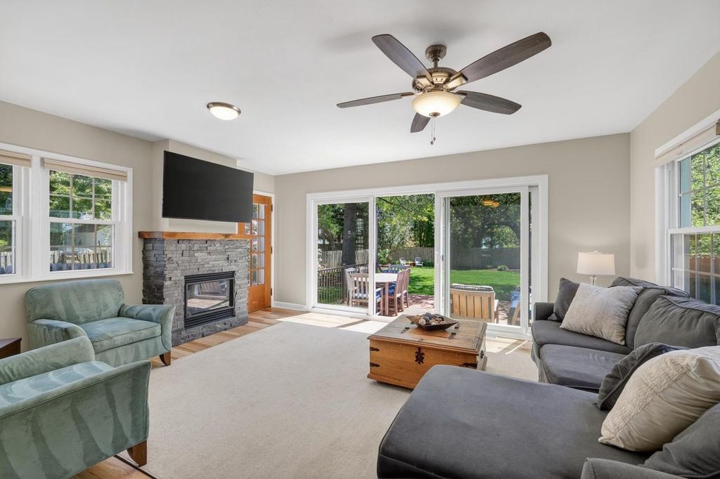 13 Oxford Place, Madison, WI 53704