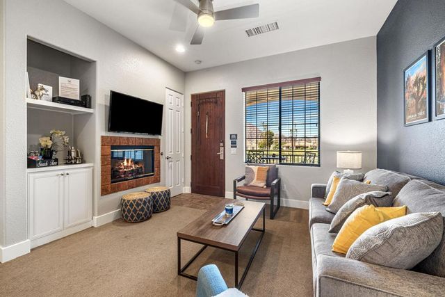 50610 Santa Rosa Plaza 7, La Quinta, CA 92253