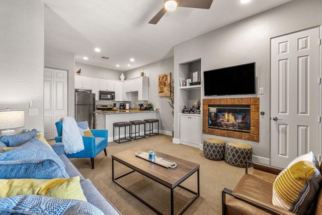 50610 Santa Rosa Plaza 7, La Quinta, CA 92253