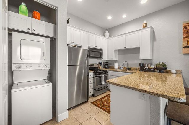 50610 Santa Rosa Plaza 7, La Quinta, CA 92253