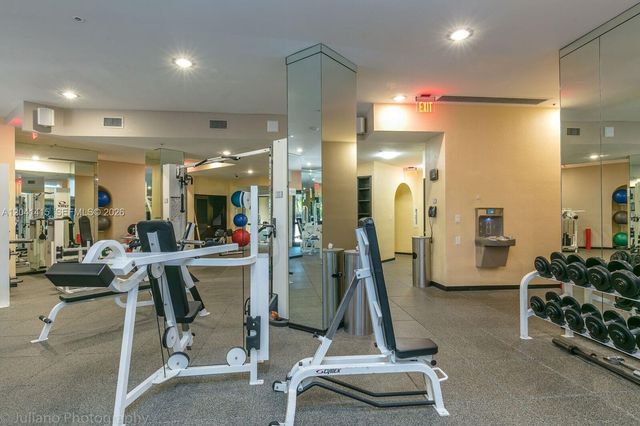 1581 Brickell Ave 903, Miami, FL 33129