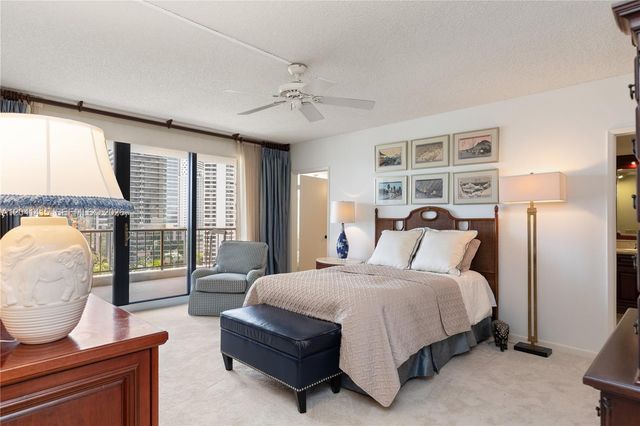 1581 Brickell Ave 903, Miami, FL 33129
