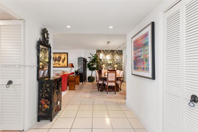 1581 Brickell Ave 903, Miami, FL 33129
