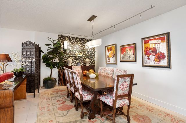 1581 Brickell Ave 903, Miami, FL 33129