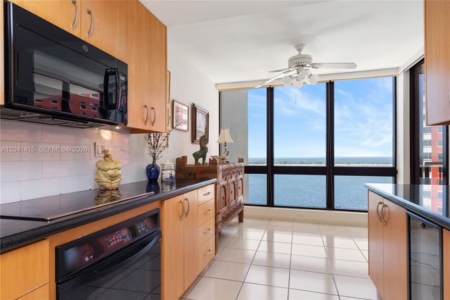 1581 Brickell Ave 903, Miami, FL 33129