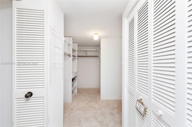 1581 Brickell Ave 903, Miami, FL 33129