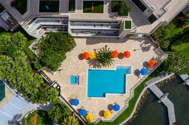 1581 Brickell Ave 903, Miami, FL 33129