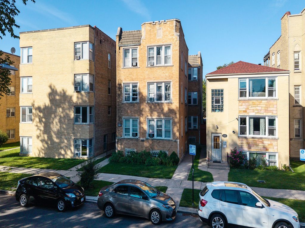 6212 N Sacramento Avenue, Chicago, IL 60659