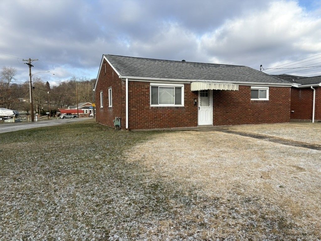3110 H St, Liberty Boro, PA 15133