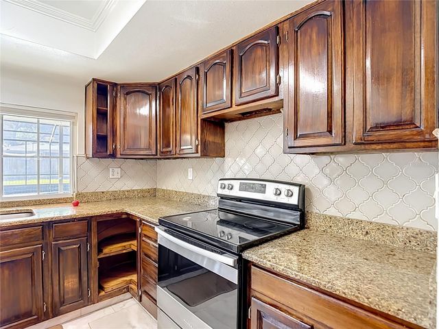 5126 ROLLING HILLS COURT, Tampa, FL 33617